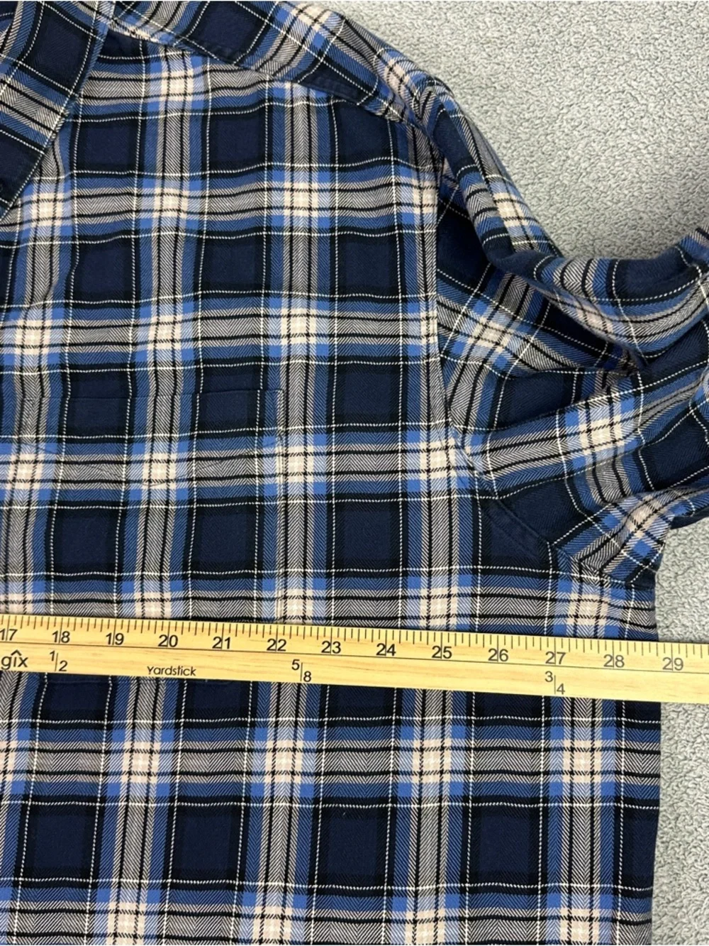 L.L. Bean men tag